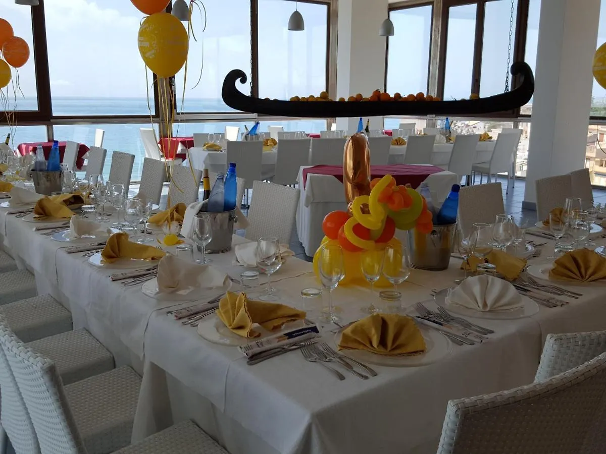 Hotel Admeto Marinella di Selinunte 4*,