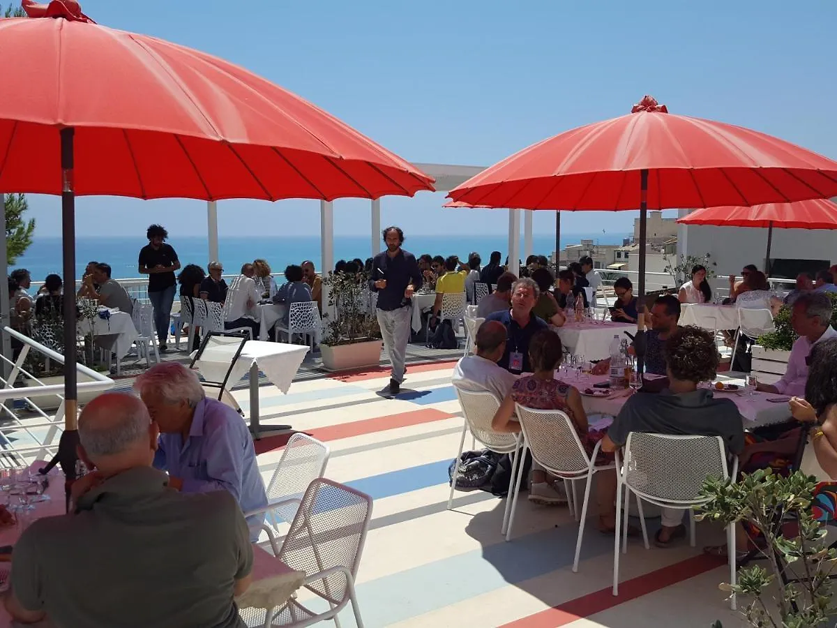 Hotel Admeto Marinella di Selinunte 4*,