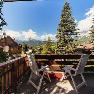 https://cortina-house.hotelinveneto.com
